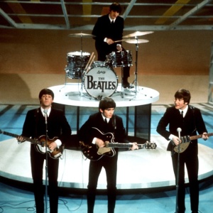 Beatles em apresentação no programa "Ed Sullivan Show", em Nova York (09/02/1964)